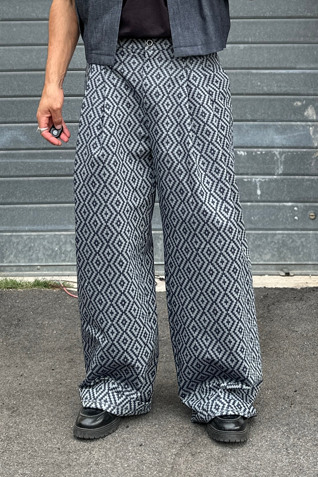ZADAR BAGGY PATTERN ROMBI