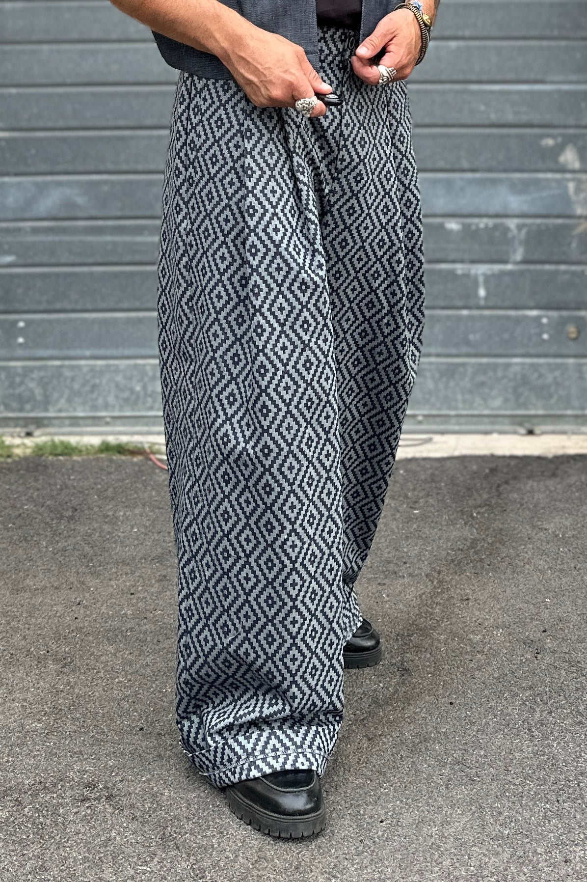 ZADAR BAGGY PATTERN ROMBI